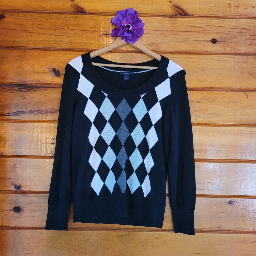 Tommy Hilfiger preppy sweater
